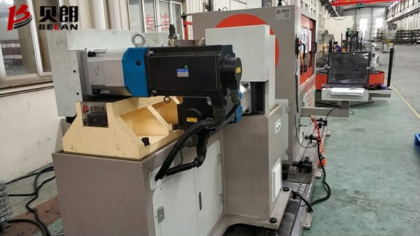 貝朗多功能成型機是如何一次成型的？